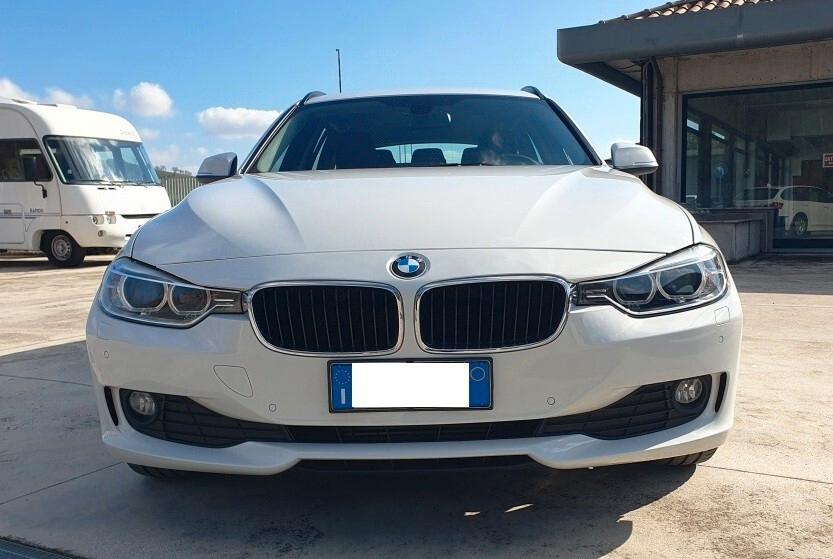 Bmw 318d xDrive Touring Modern