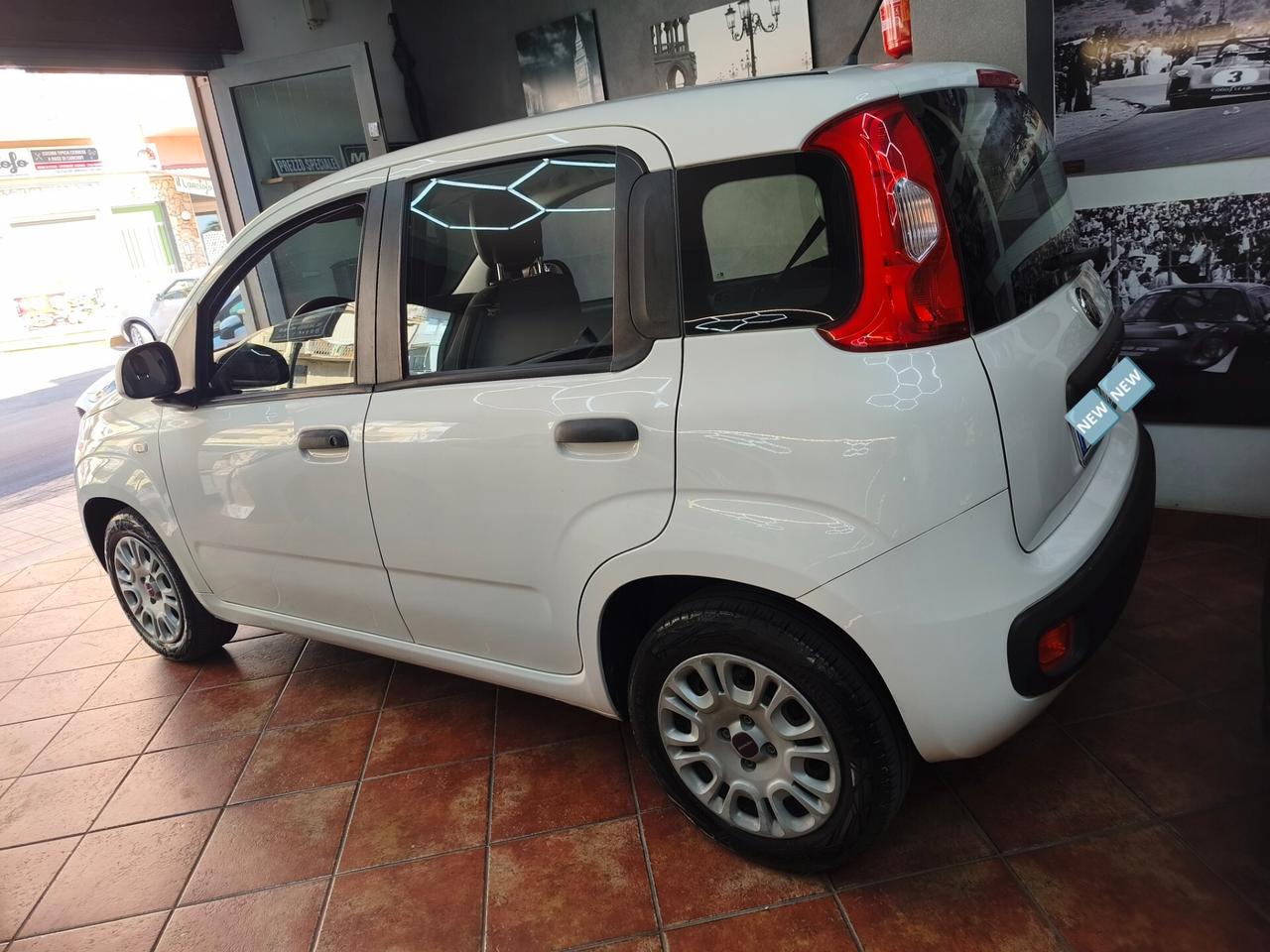 Fiat Panda 1.2 Lounge benzina 70 CV - 2021