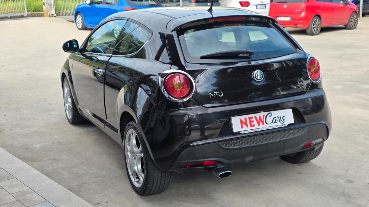 Alfa Romeo MiTo 1.6 JTDm 16V Distinctive Premium Pack