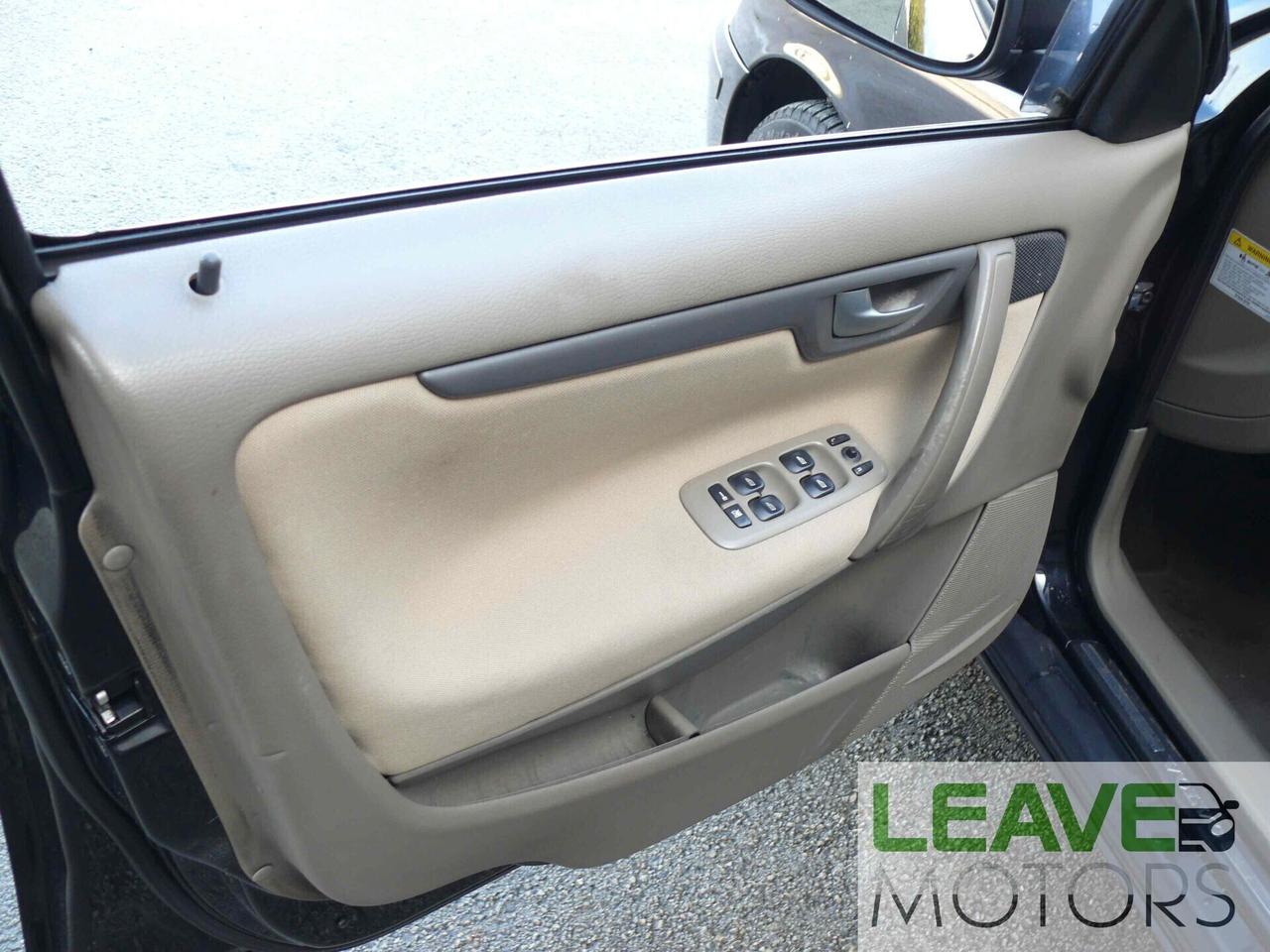 Volvo V70/XC70 Momentum (M1364)