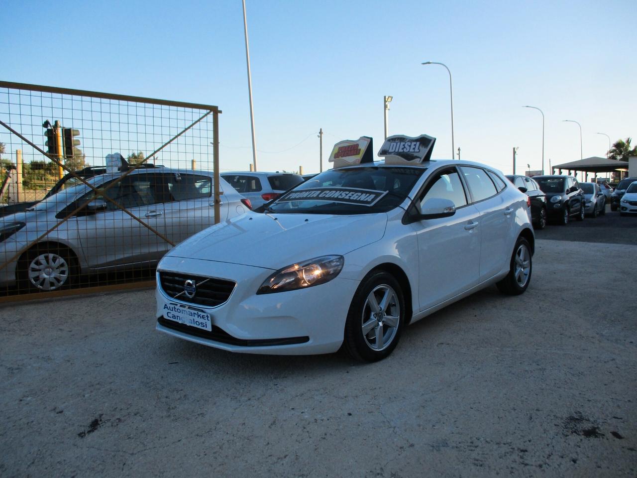 Volvo V40 D2 1.6 D FULL OPTIONAL (NAVI) 2016