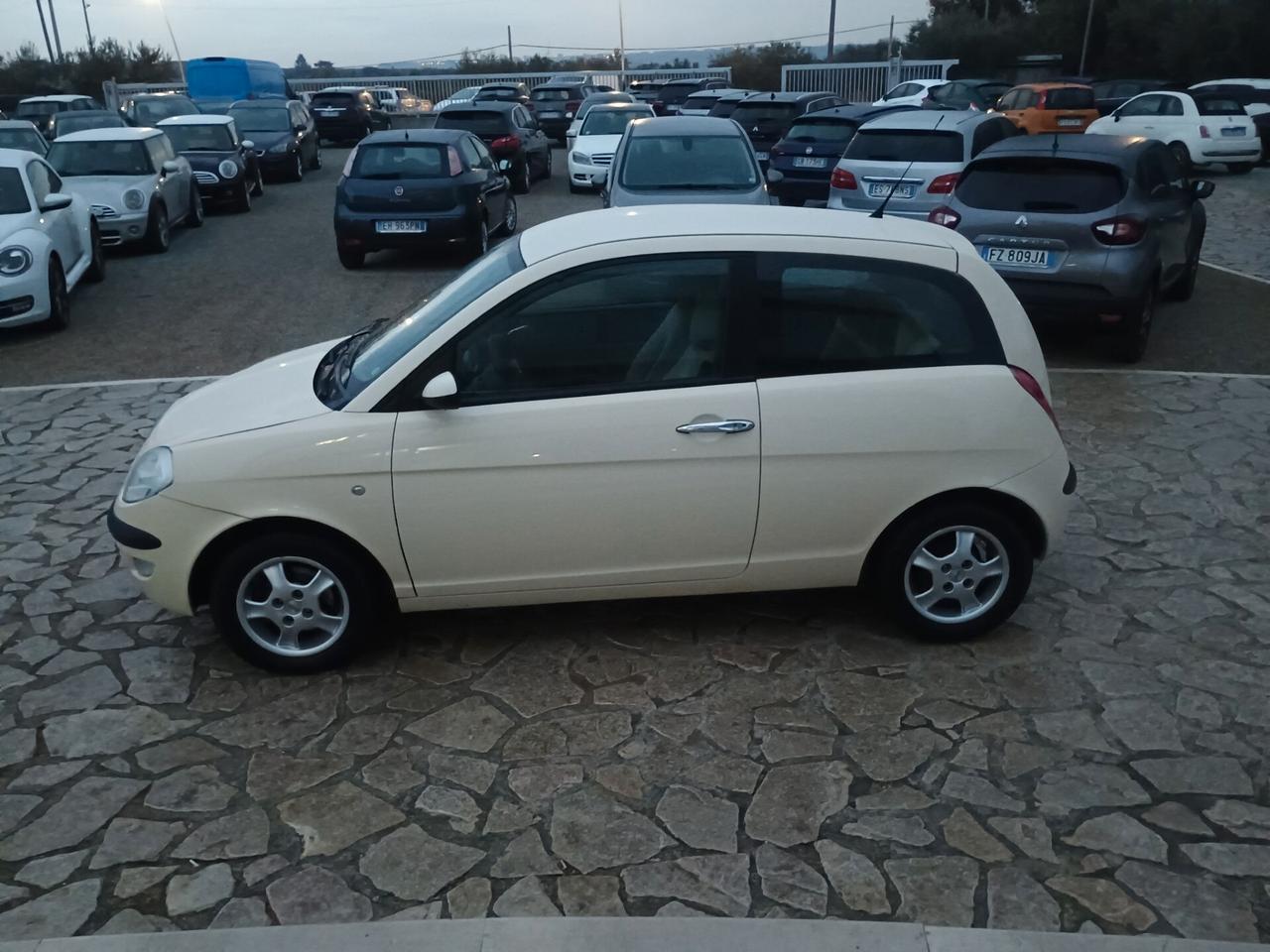 Lancia Ypsilon 1.3 Multijet 16V Argento