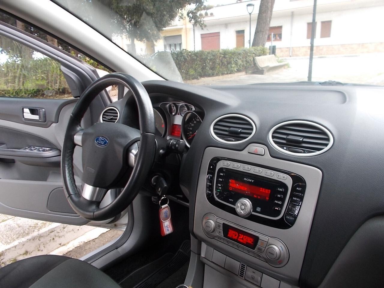 Ford Focus Berlina 1.6 TDCi 90cv 5 Porte