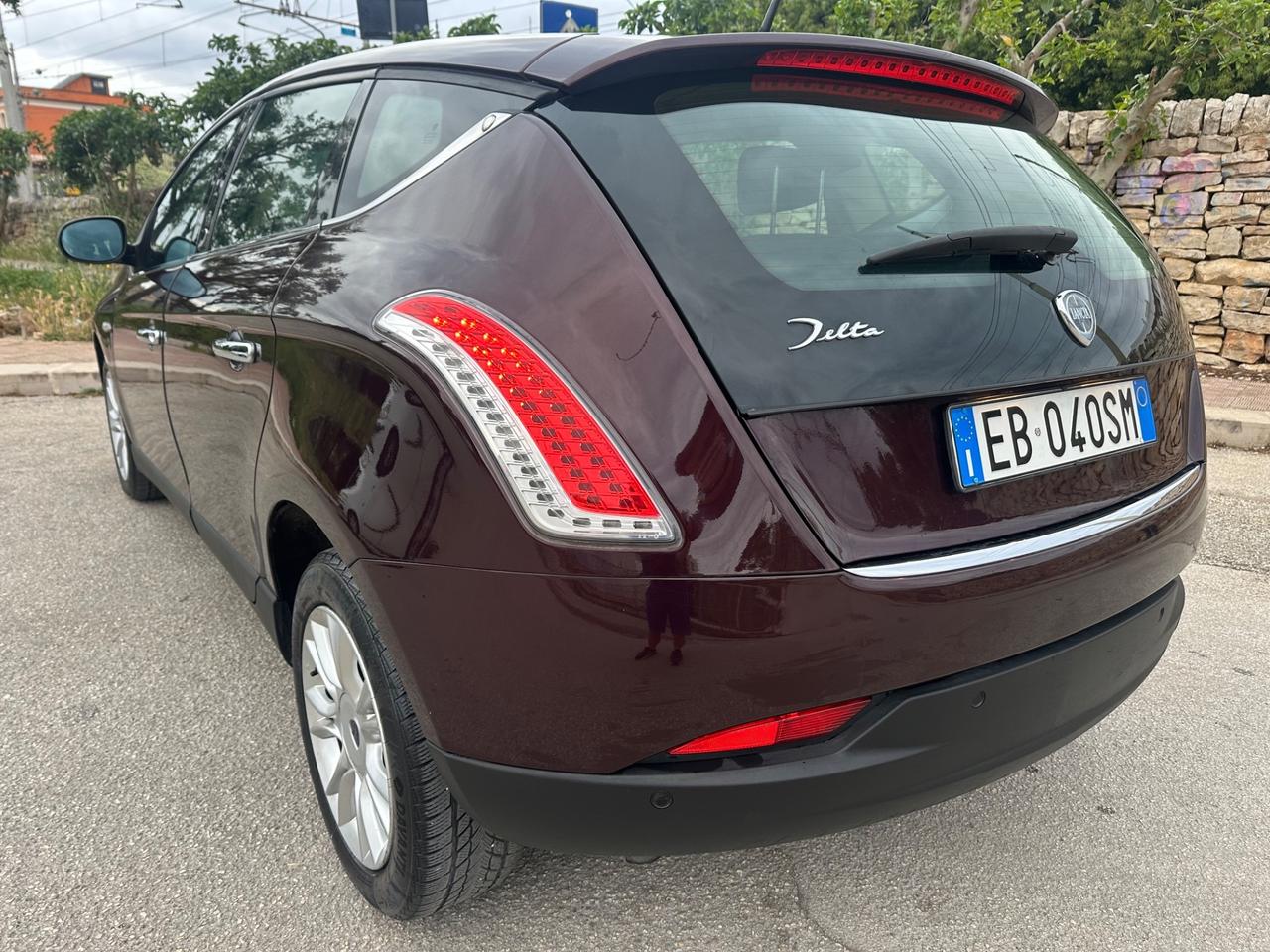 Lancia DELTA 1.6 DIESEL 2010 - TETTO PANORAMICO