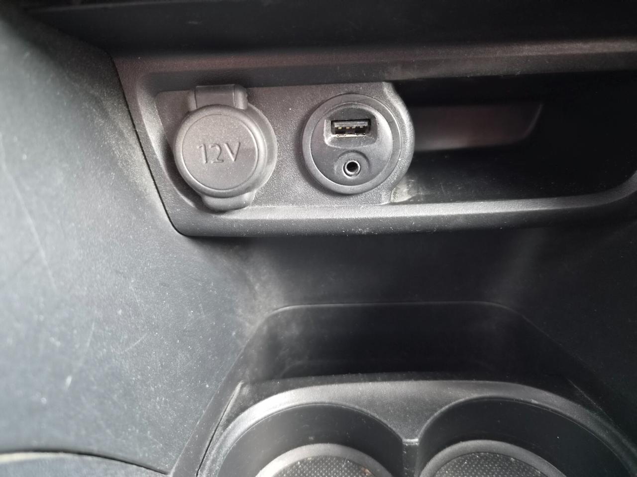 Peugeot 2008 BlueHDi 100 Black Matt