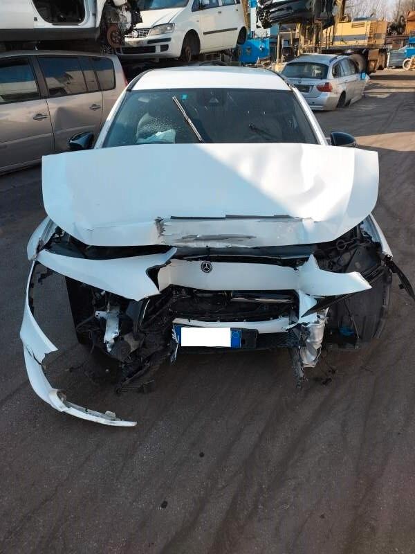 Mercedes-benz A 160 d Premium