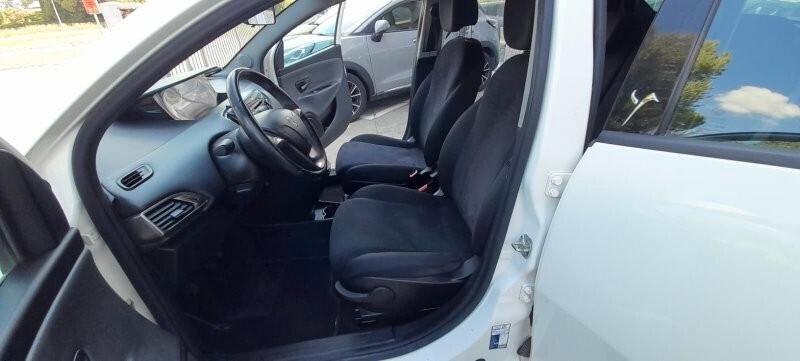 Lancia Ypsilon 1.2 69 CV 5 porte GPL Ecochic Silver