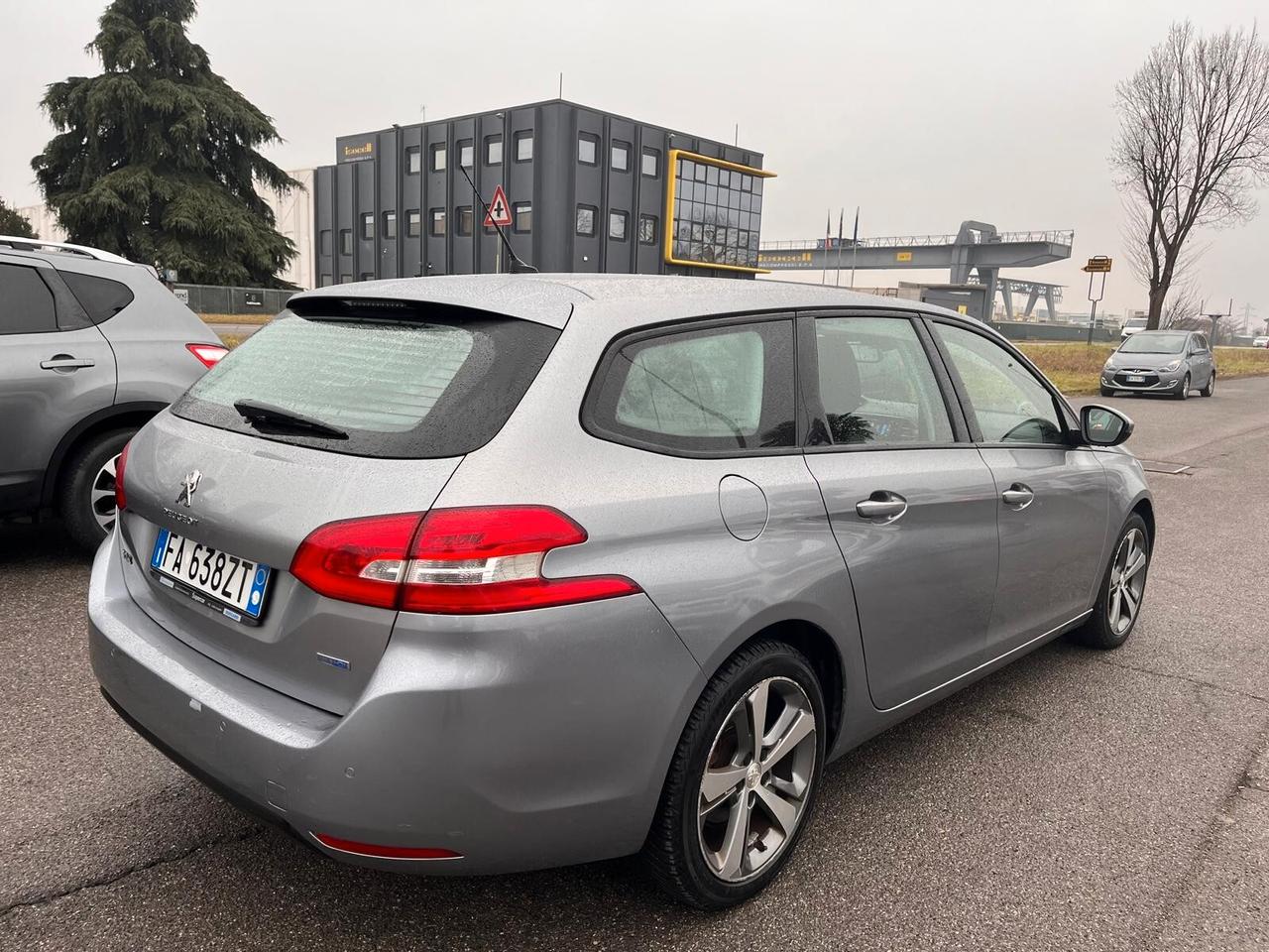 Peugeot 308 BlueHDi 100 S&S SW Business