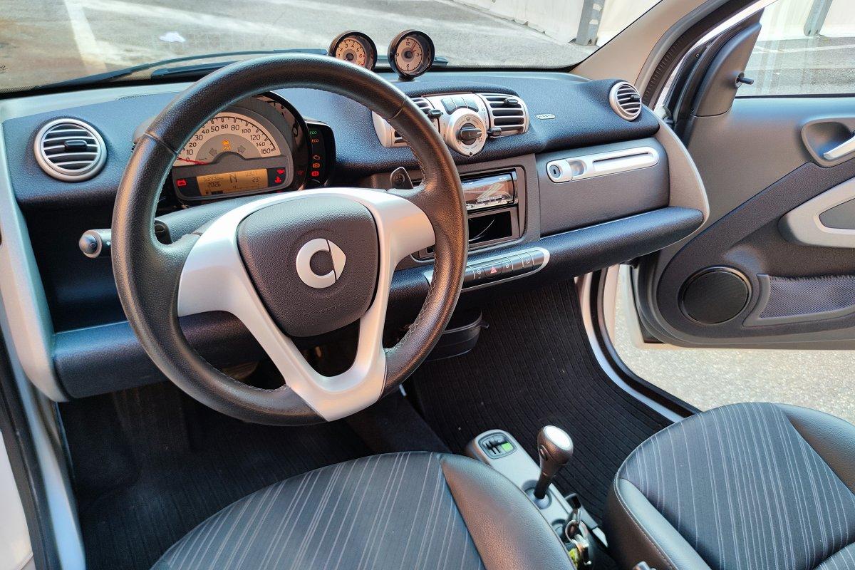 SMART fortwo 1000 52 kW MHD coupé pulse