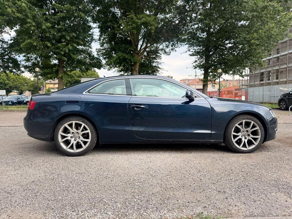 Audi A5 2.0 tfsi Ambiente