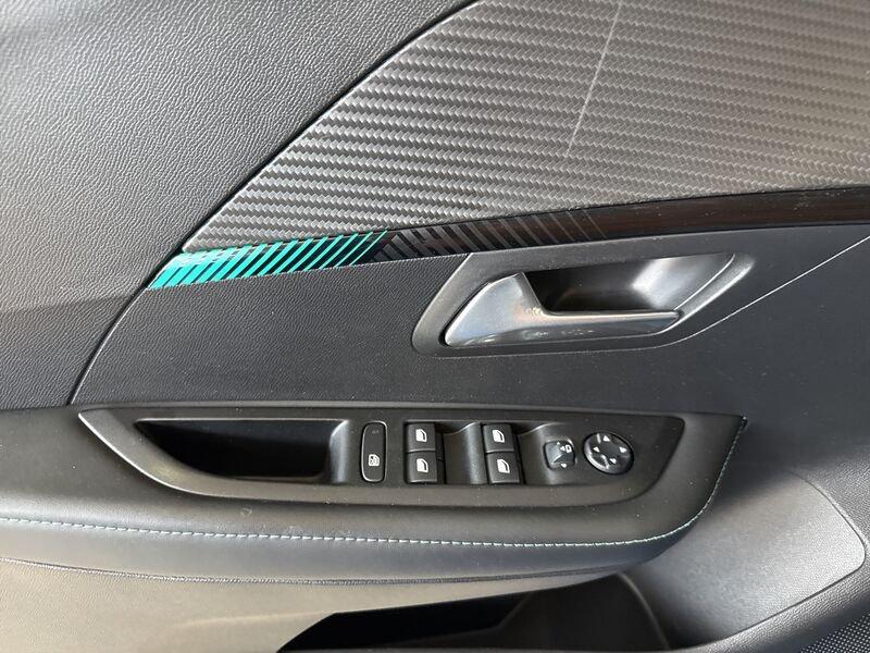 Peugeot 208 PureTech 100 Stop&Start 5 porte Allure