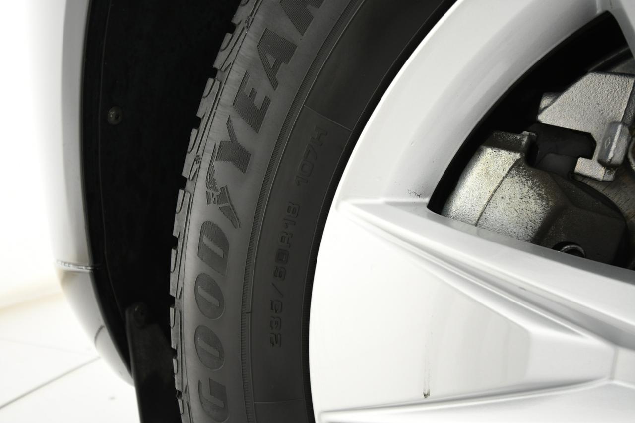 VOLVO XC60 2.0 b4 Momentum Pro awd auto CAMERA+C18"