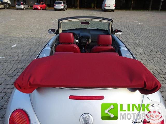 VOLKSWAGEN New Beetle 1.6 Cabrio RED EDITION