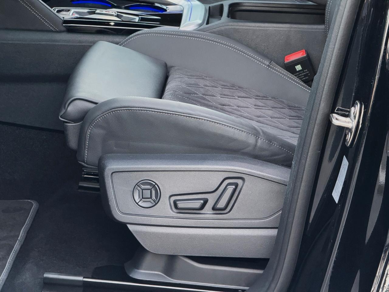 Audi SQ5 3.0 TFSI MHEV Quatt 367CV S-tronic BLACK LINE