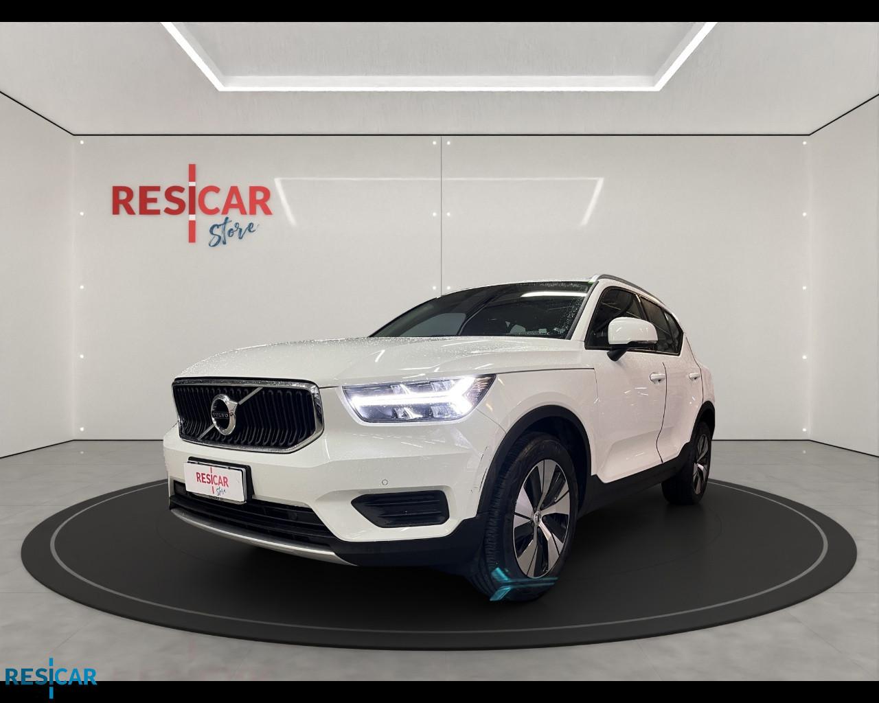 VOLVO XC40 1.5 t2 Momentum AUTOCARRO N1