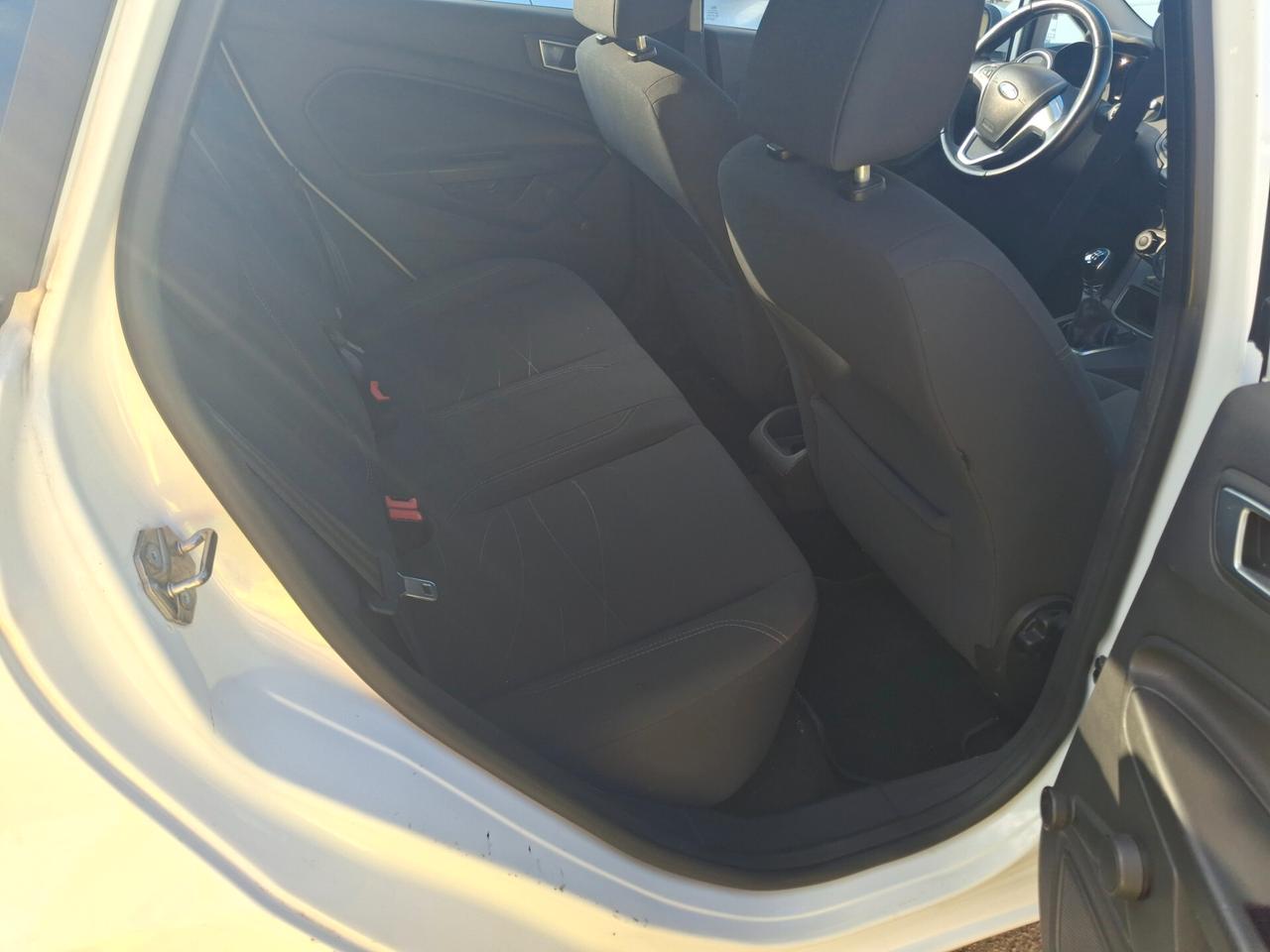 Ford Fiesta 1.5 TDCi 75CV 2013