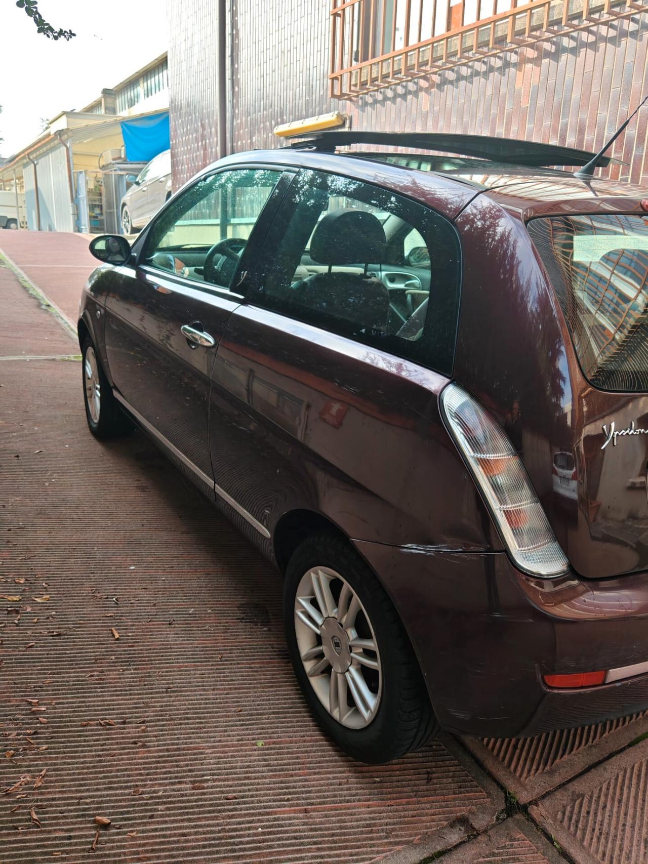 Lancia Ypsilon 1.3 MJT 90 CV Platino - TETTO APRIBILE