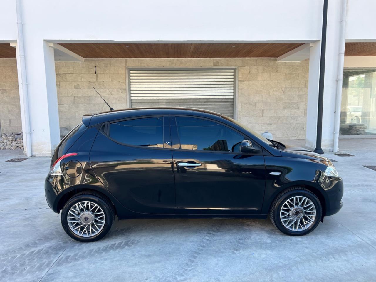 Lancia Ypsilon 1.3 MJT 16V 95 CV 5 porte S&S Platinum