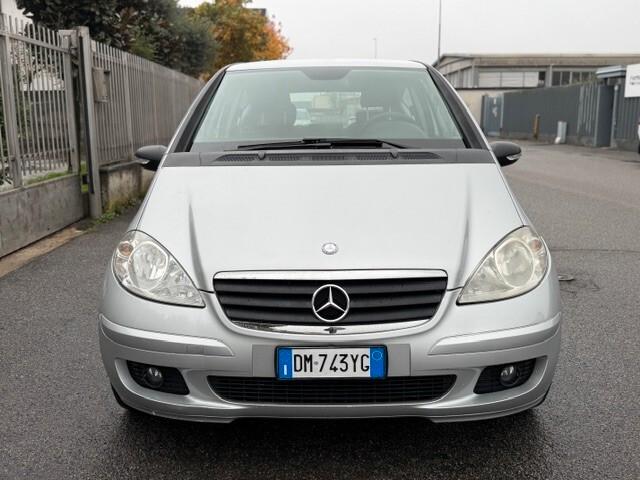 Mercedes-benz A 150 Coupé Elegance adatta a neopatentati