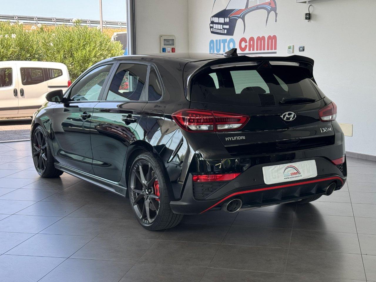 Hyundai i30 N 2.0 T-gdi 275cv N Performance dct SEDILI GUSCIO