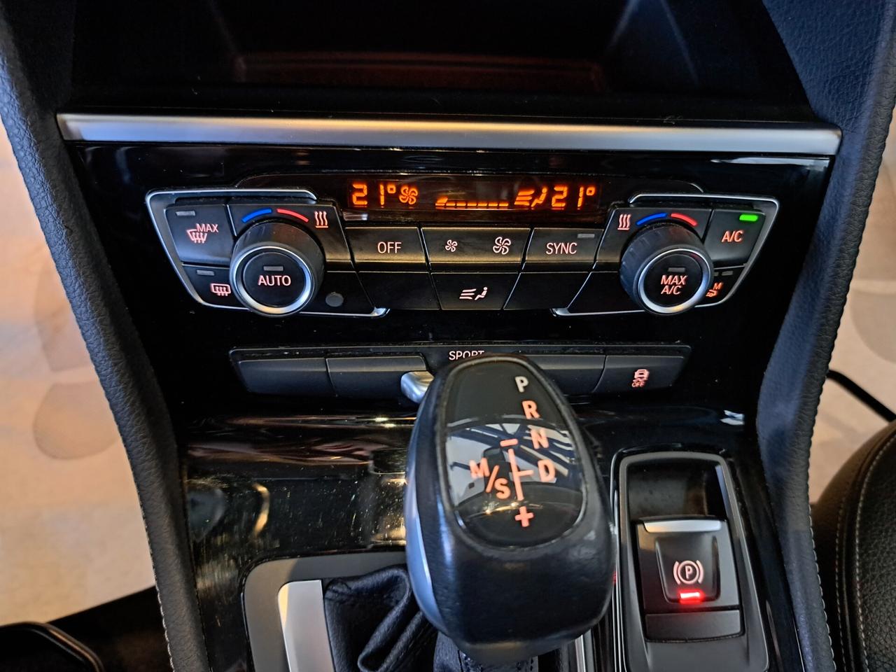 Bmw 218 220d xDrive Luxury