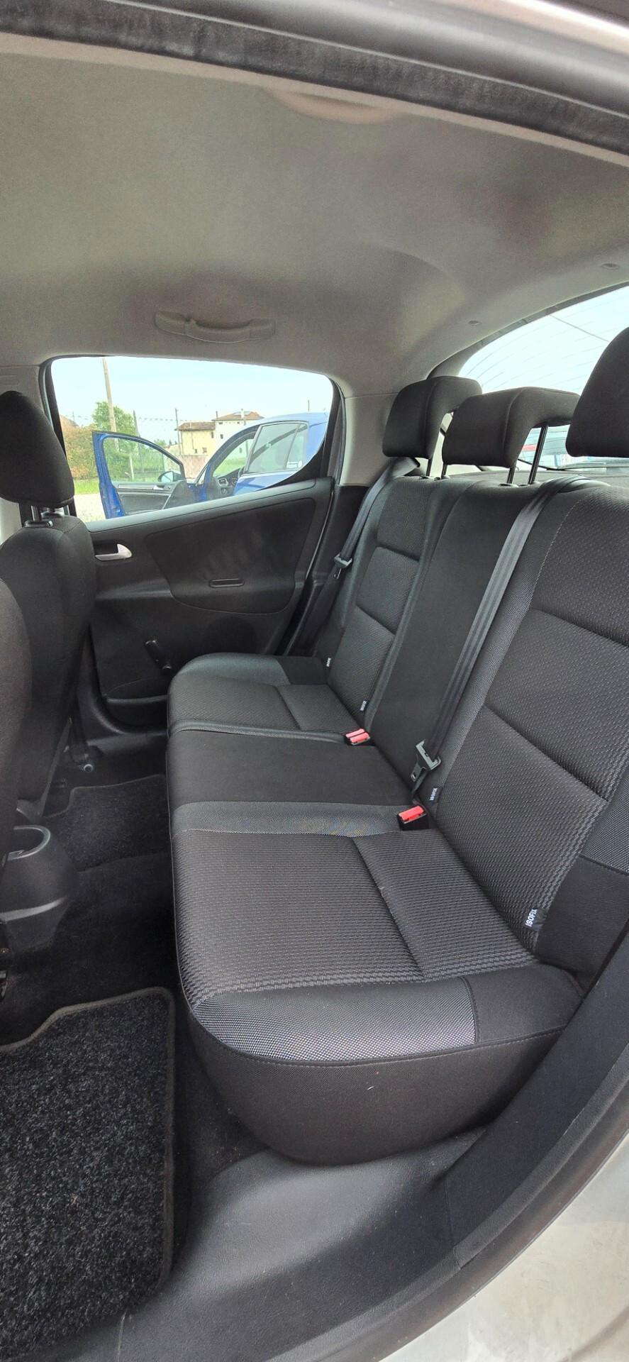 Peugeot 207 1.4 8V 75CV 5p. X Line