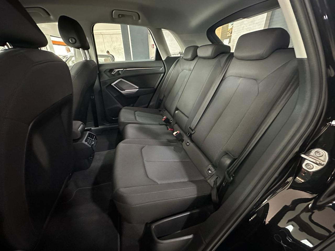 Audi Q3 Business Advanced 2.0 35 TDI #5788