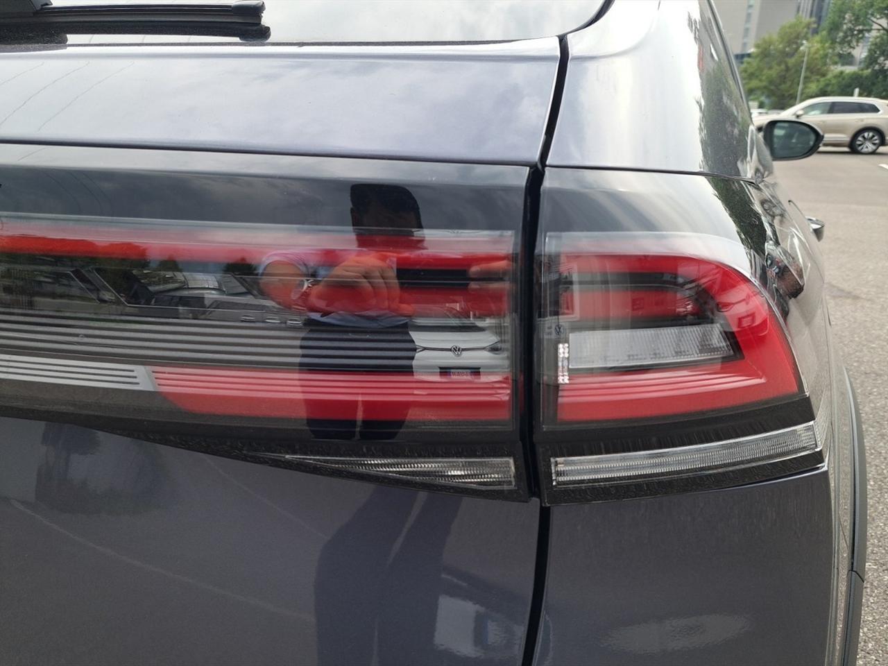 Volkswagen Taigo 1.0 tsi 110 cv r-line