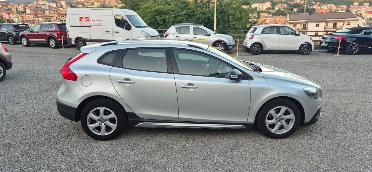 Volvo V40 CrossCountry V40 D2 1.6 Moment.-11/2013