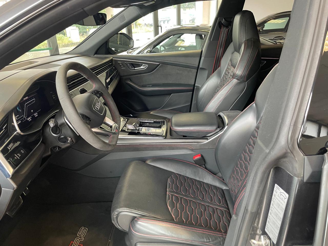 Audi Q8 RS TFSI V8 quattro tiptronic