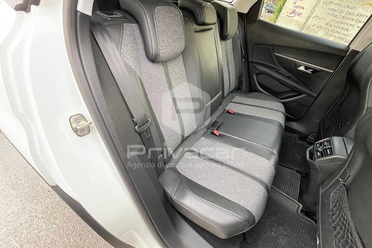 PEUGEOT 3008 BlueHDi 120 S&S EAT6 Allure