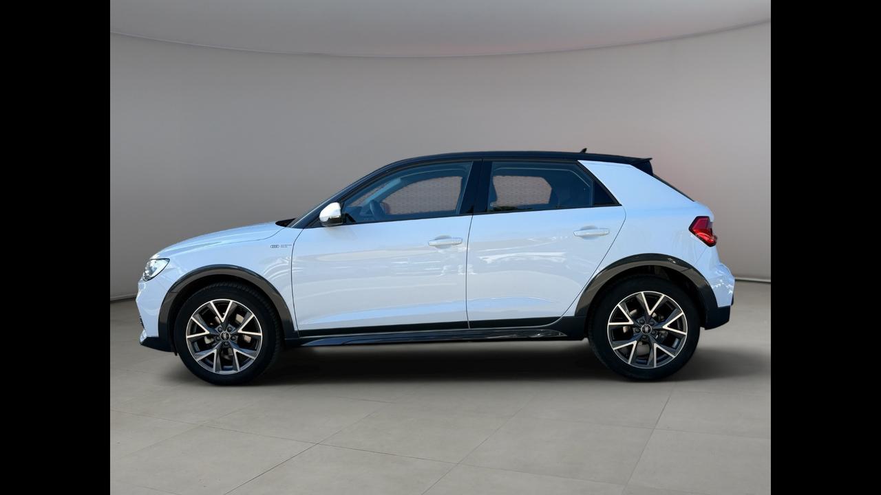 AUDI A1 II 2022 allstreet - A1 allstreet 30 1.0 tfsi Admired 110c