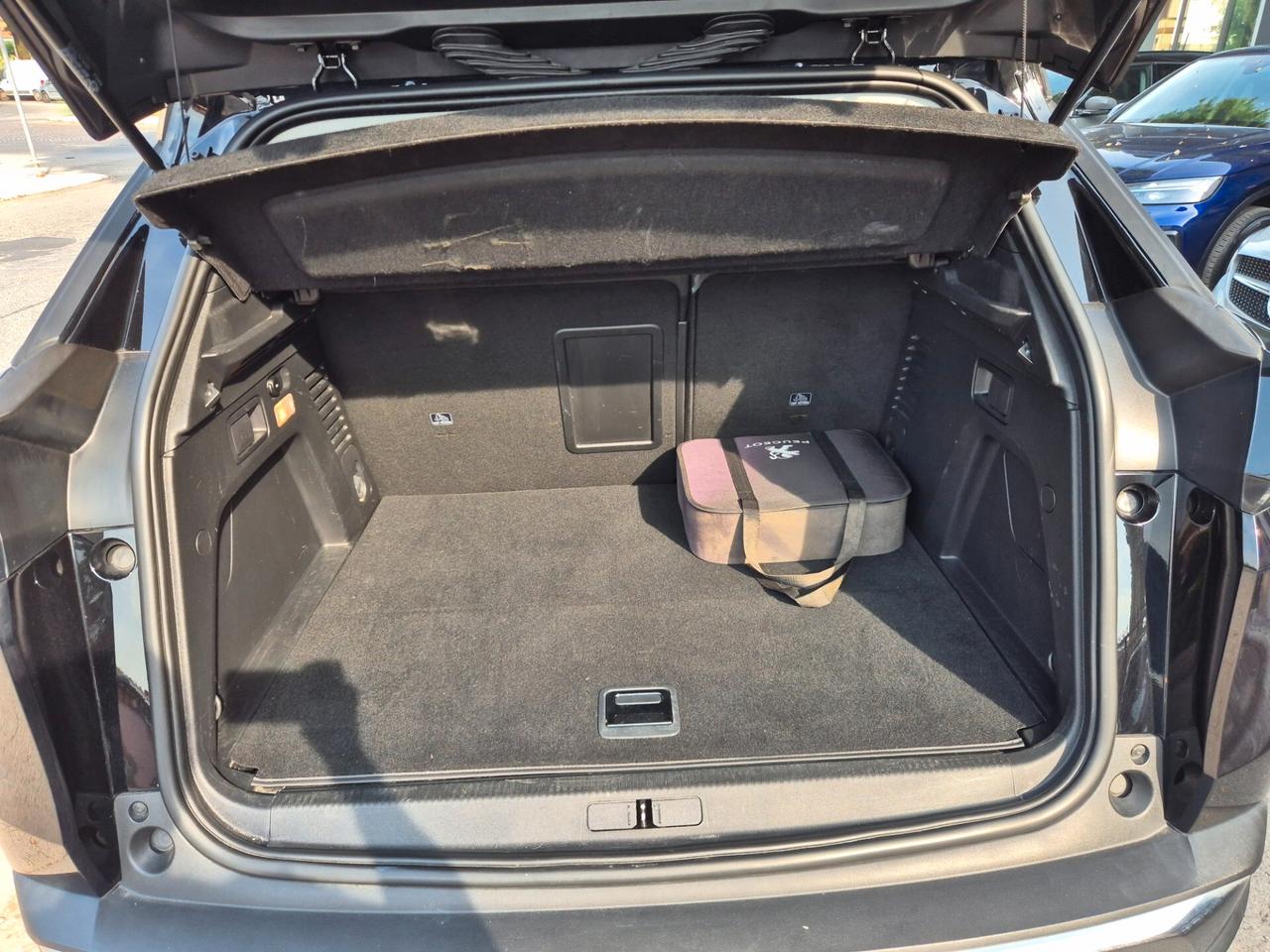 Peugeot 3008 Hybrid 225 e-EAT8 Allure Pack
