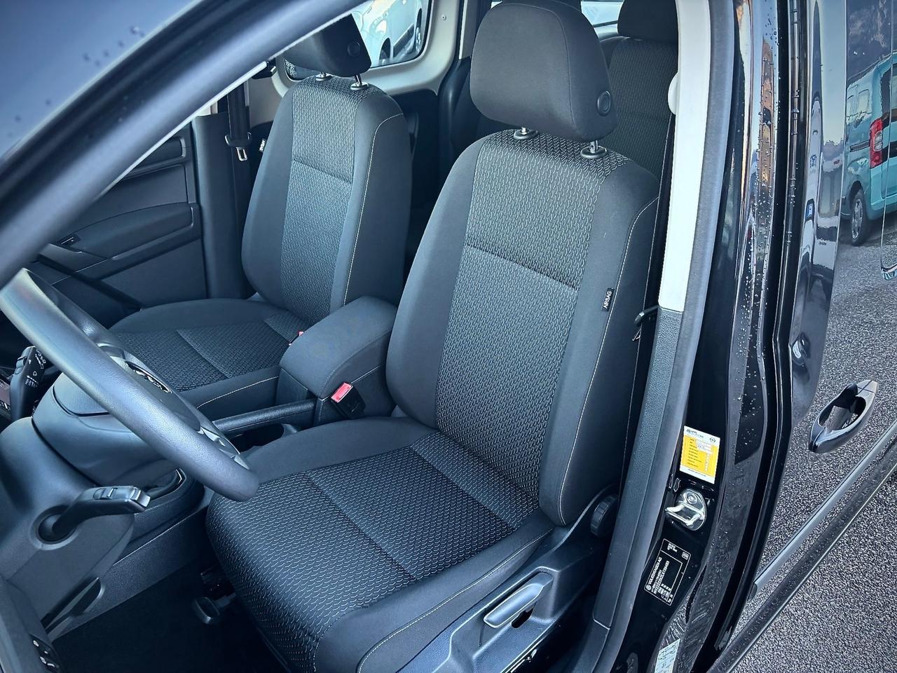 Volkswagen Caddy 2.0 TDI 102 CV Trendline Maxi 7Posti Bluemotion