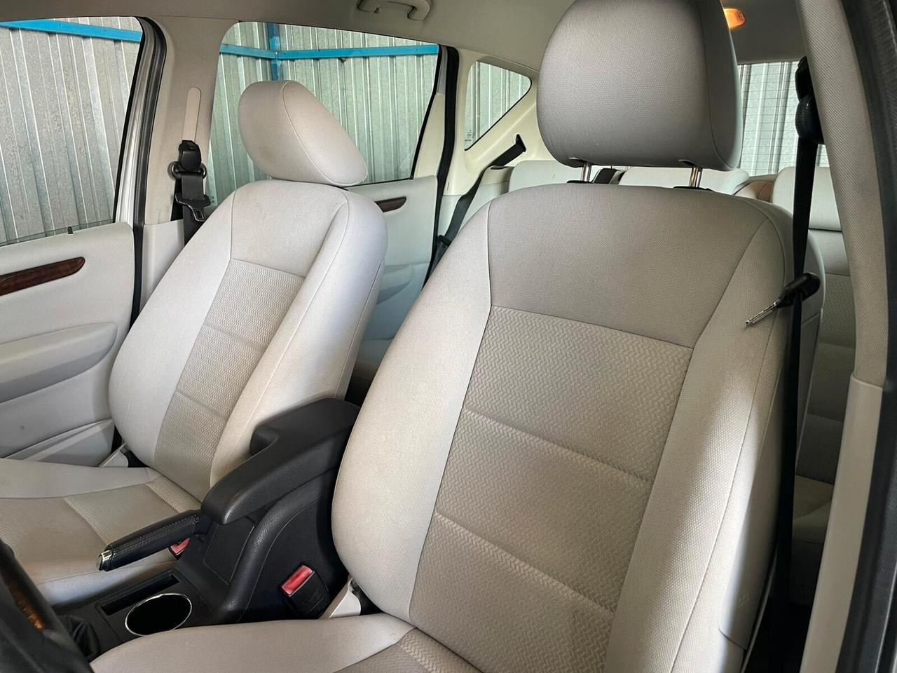 MERCEDES BENZ A 200 NEOPATENTATI UNICO PROPRIETARIO