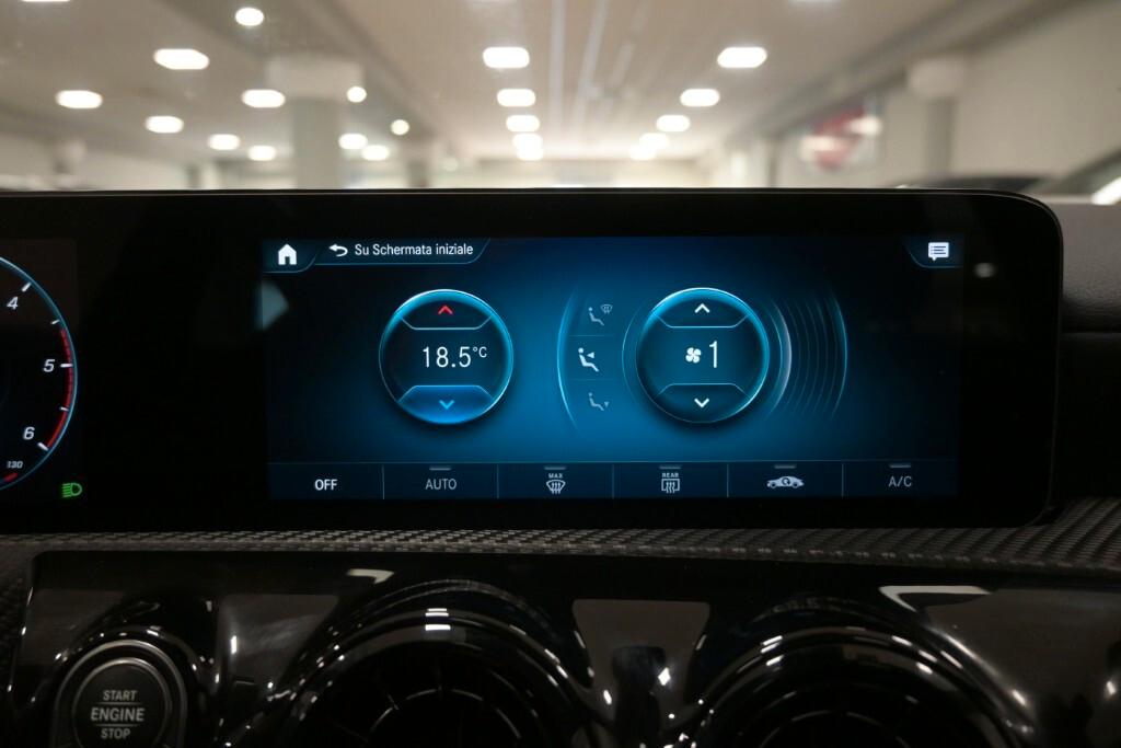 MERCEDES-BENZ A 180D 116CV 6M. BUSINESS SOLUTION ( FARI LED - NAVI PREMIUM - MIRROR - TETTO PANORAMICO APR. - CRUISE - PARK ASSISTANT - TELECAMERA POST. )
