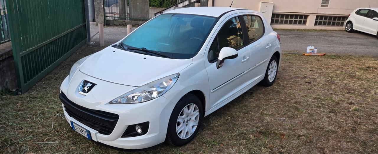 Peugeot 207 Plus 1.4 8V 75CV 5p. ECO GPL
