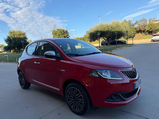 LANCIA Ypsilon HYBRID PLATINUM !!! INTROVABILE !! FULL FULL !!!