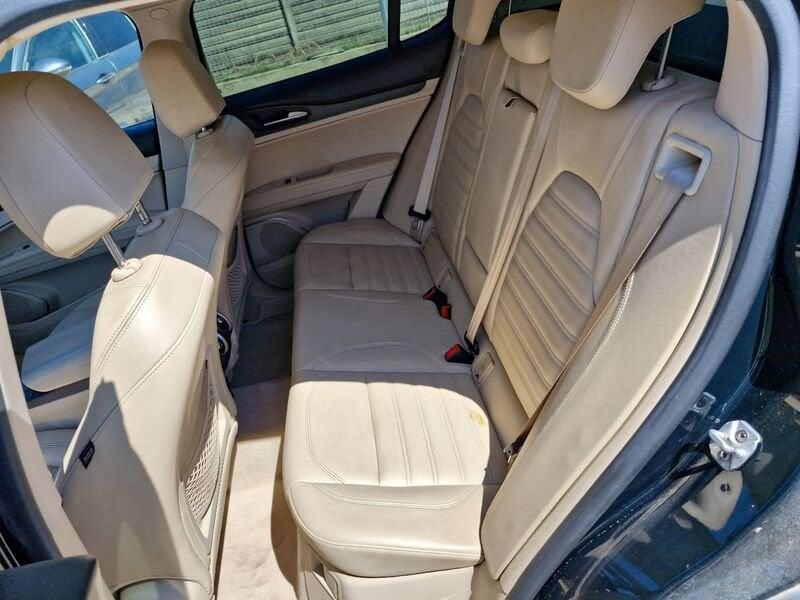 Alfa Romeo Stelvio 2017 2.2 t Business Q4 210cv auto my19