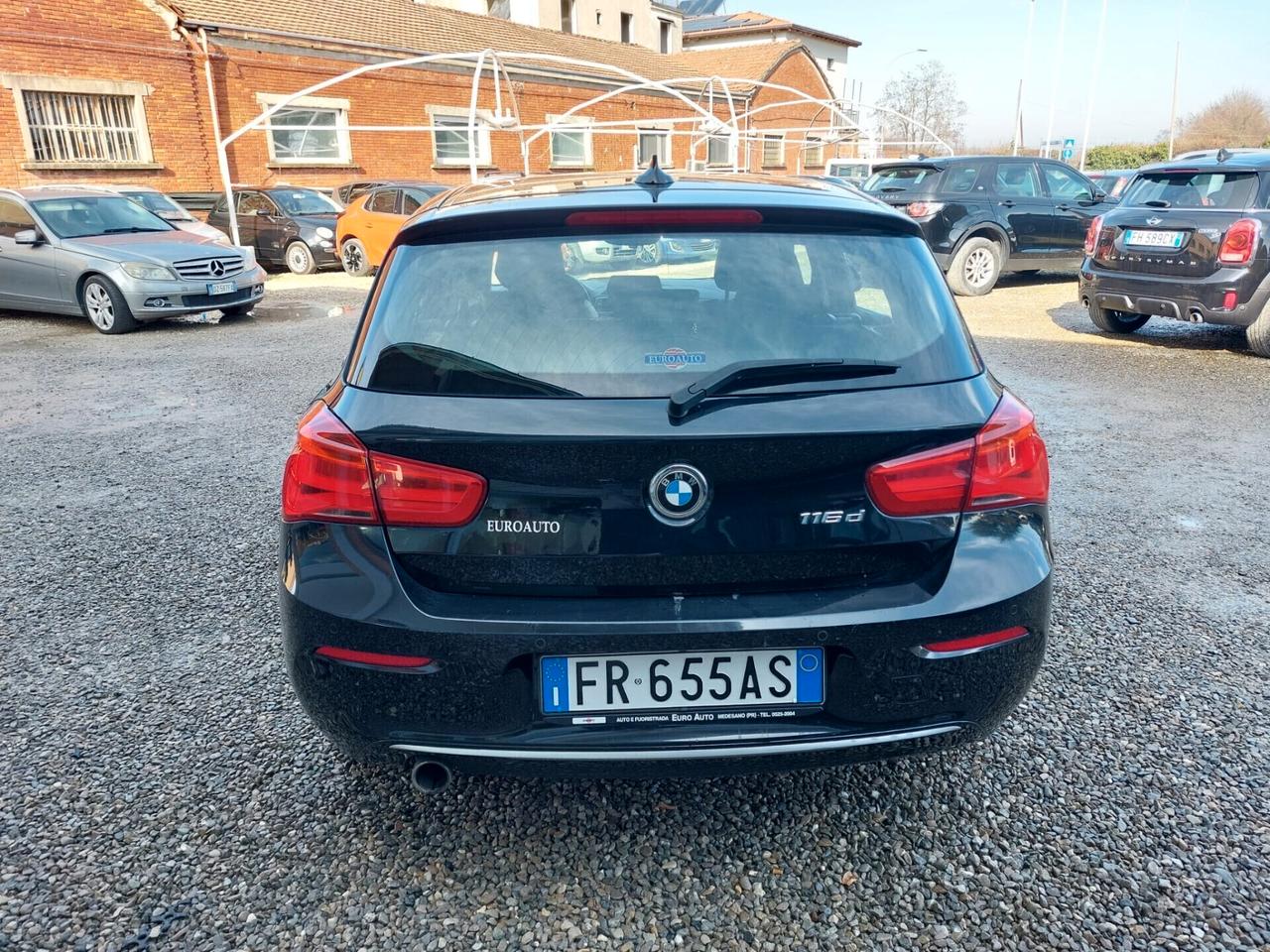 Bmw 116 116d 5p. Urban 12 MESI GARANZIA EURO 6B