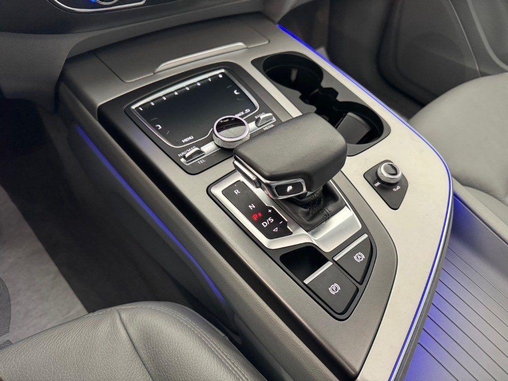 Audi Q7 3.0 TDI 272 CV quattro S-line Tetto Matrix Schermi