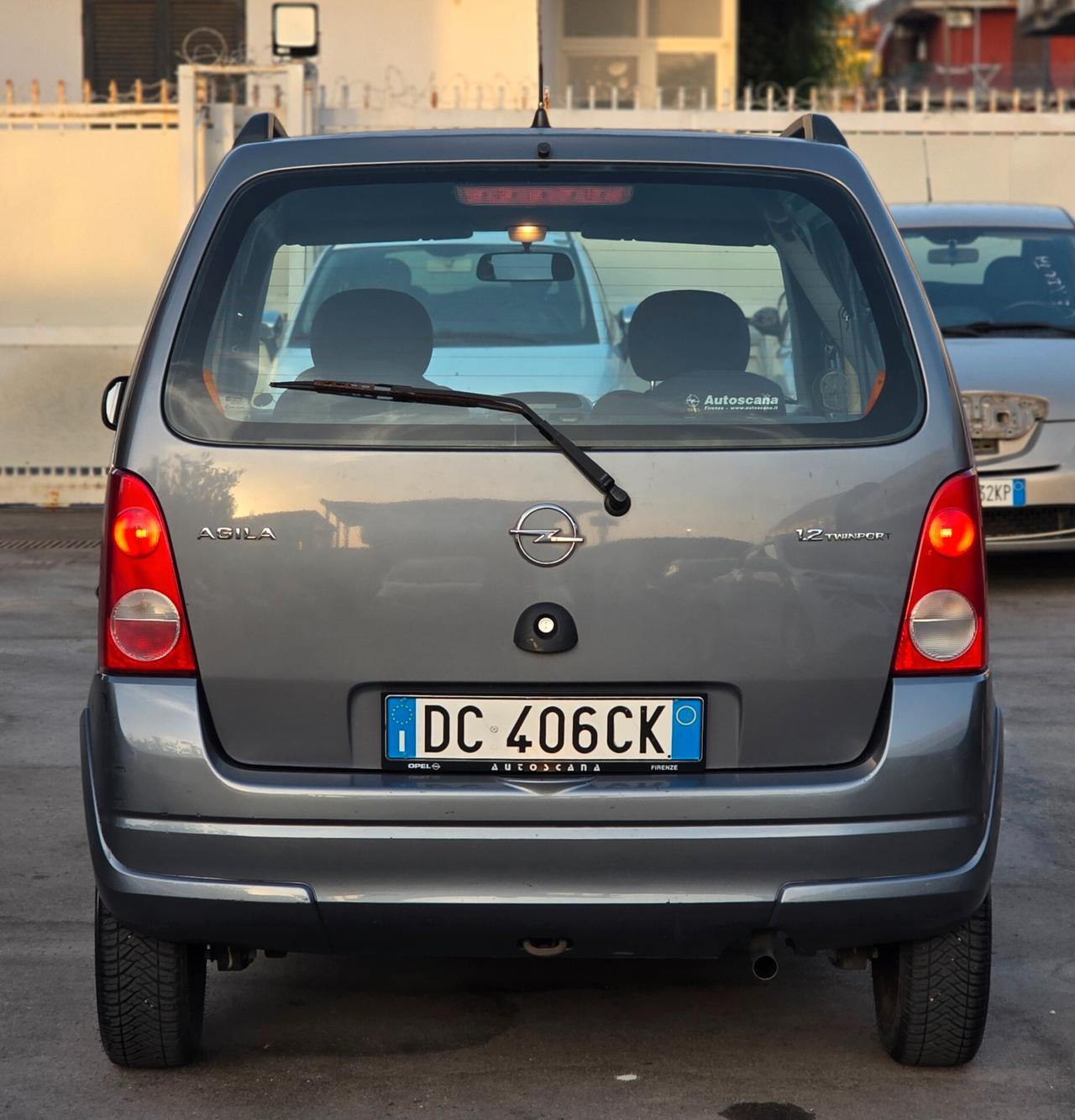Opel Agila 1.2 16V Enjoy