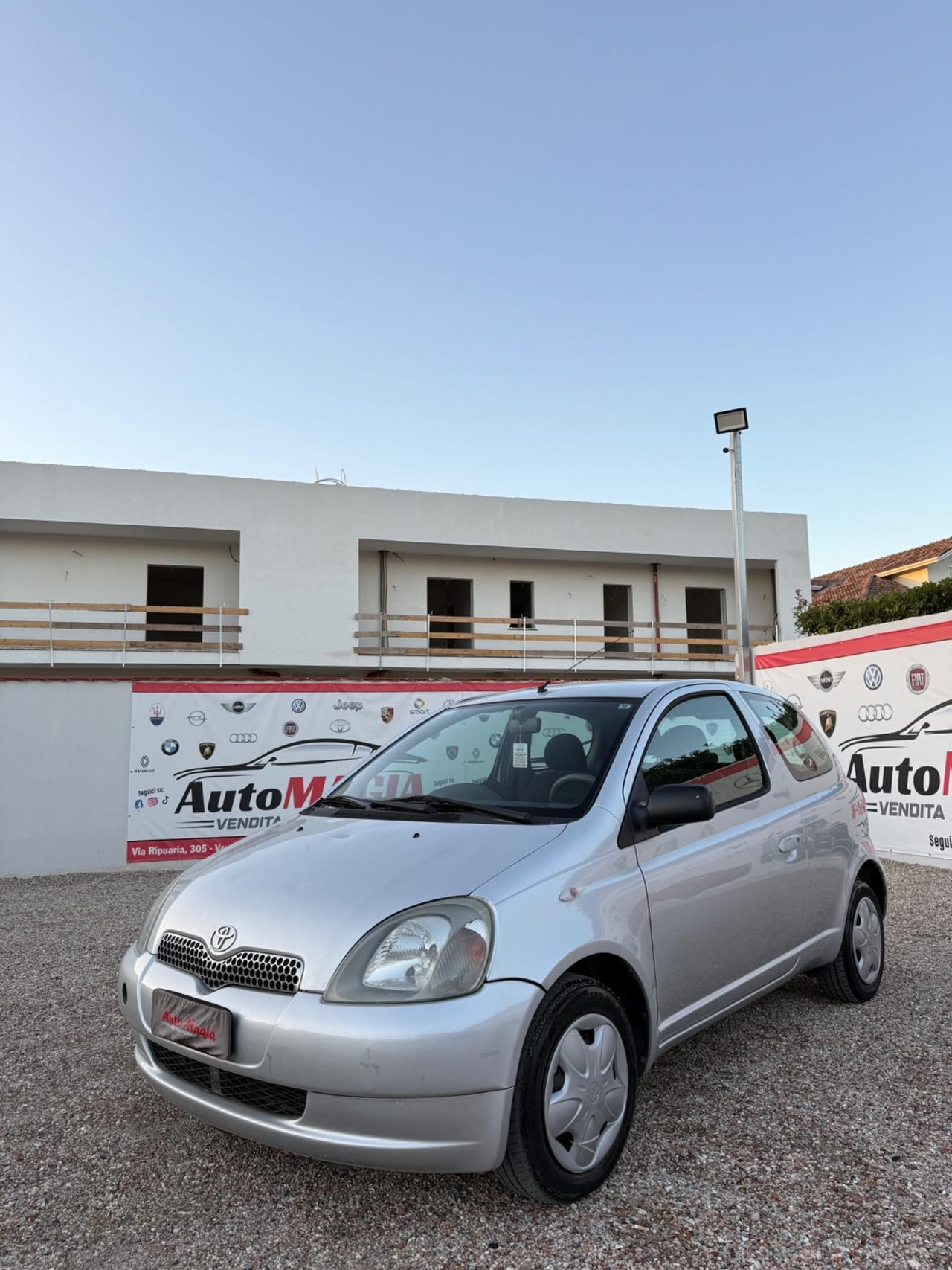 Toyota Yaris 1.0i 16V cat 3 porte Sol '03