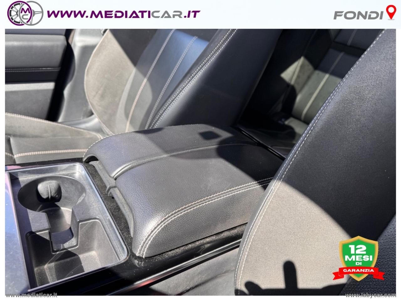 LAND ROVER RR Velar 2.0D 240 R-Dynamic HSE