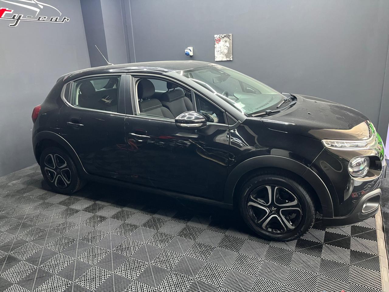 Citroën C3 1.2 PureTech GPL 82 CV (2017) – Nera, Ottime Condizioni!