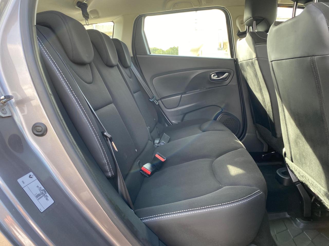 Renault Clio Sporter dCi 8V 90CV COSTUME NATIONAL