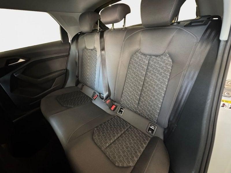 Audi A1 Sportback 30 1.0 tfsi Identity Black 116cv s-tronic