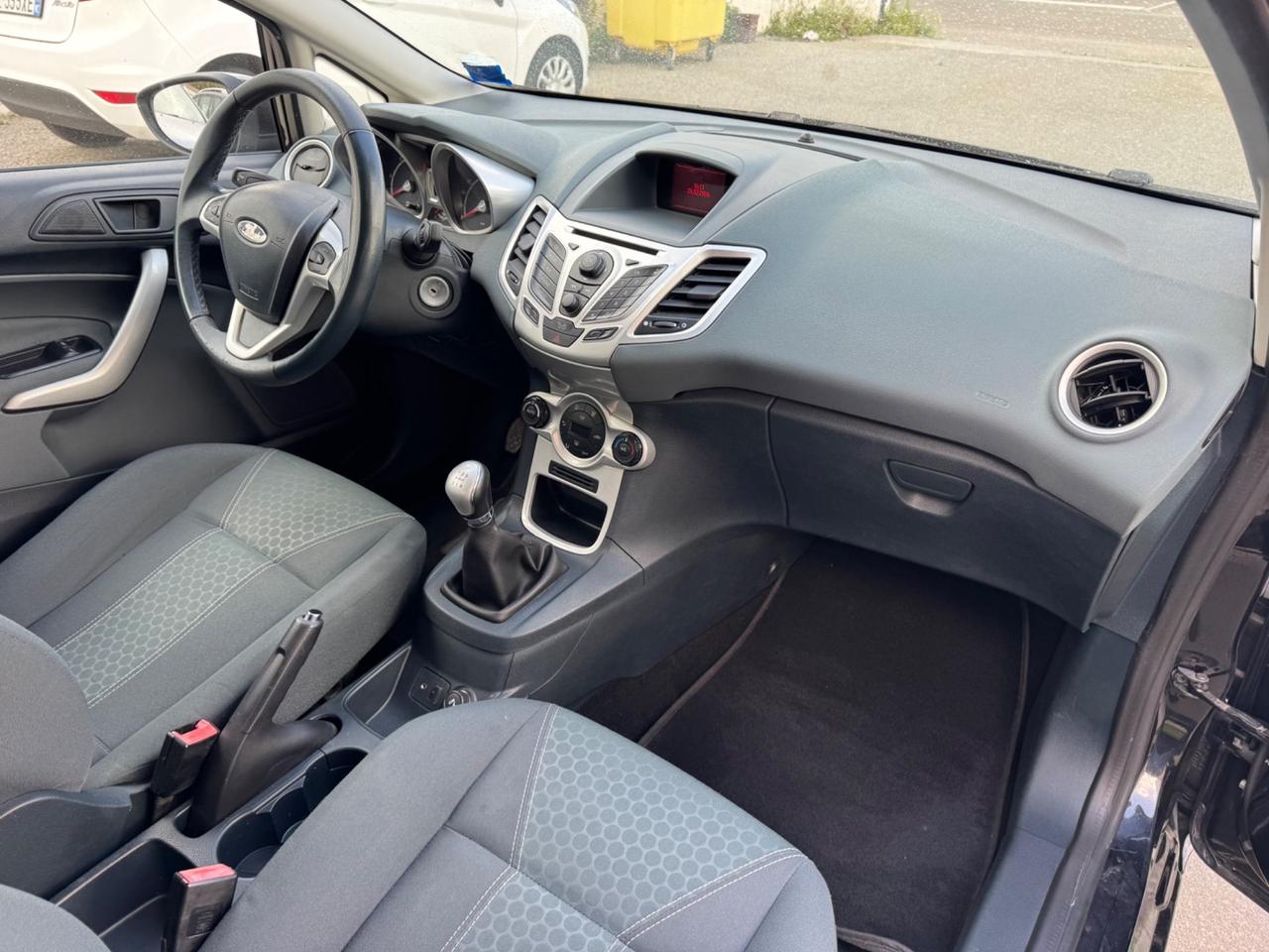 Ford Fiesta 1.4 TDCi Titanium -SOLO 98.000 KM-