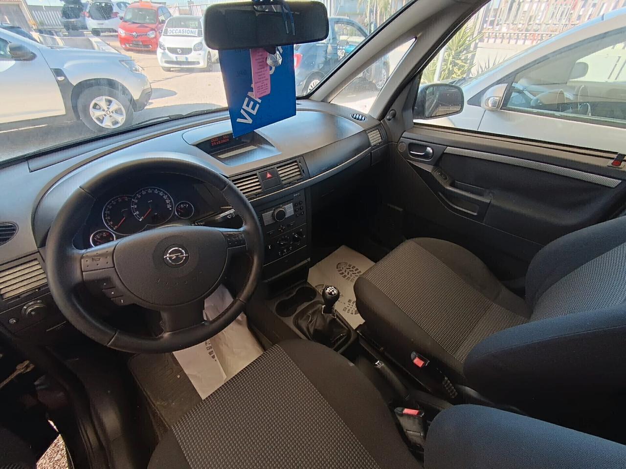 Opel Astra 1.2 Turbo 110 CV Edition