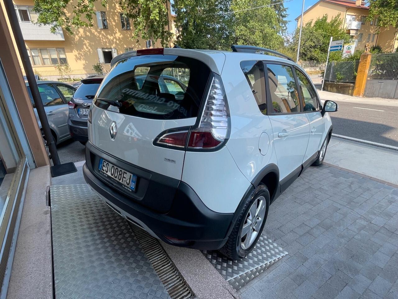 Renault Scénic XMod Cross 1.5 dCi 110CV Energy